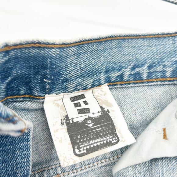 Levis 569 Womens Y2K Loose Straight Studded Raw Hem Cut Off Denim Shorts Size 29 - Picture 4 of 7